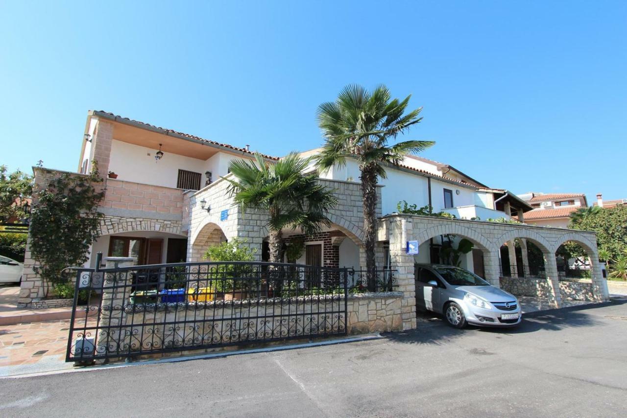 Guest House Rexa Ρόβινι Εξωτερικό φωτογραφία