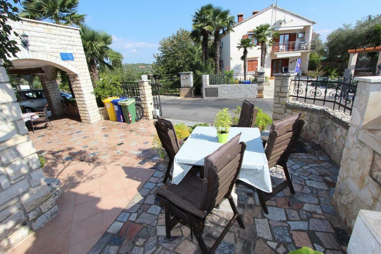 Guest House Rexa Ρόβινι Εξωτερικό φωτογραφία