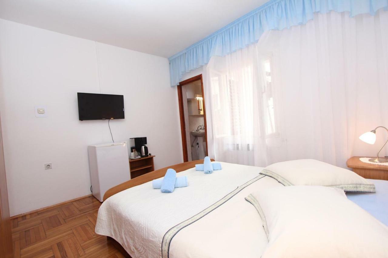 Guest House Rexa Ρόβινι Εξωτερικό φωτογραφία