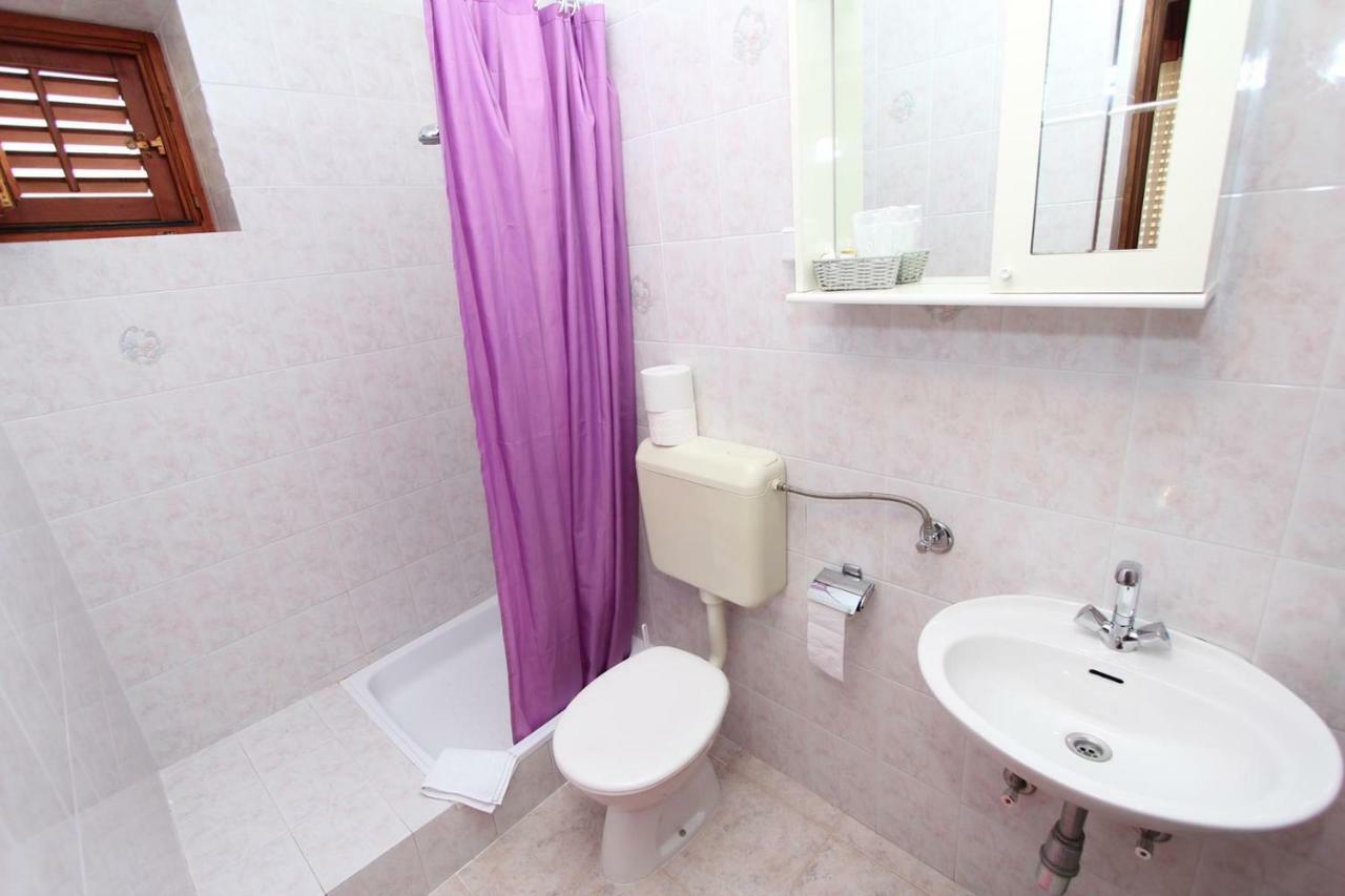 Guest House Rexa Ρόβινι Εξωτερικό φωτογραφία