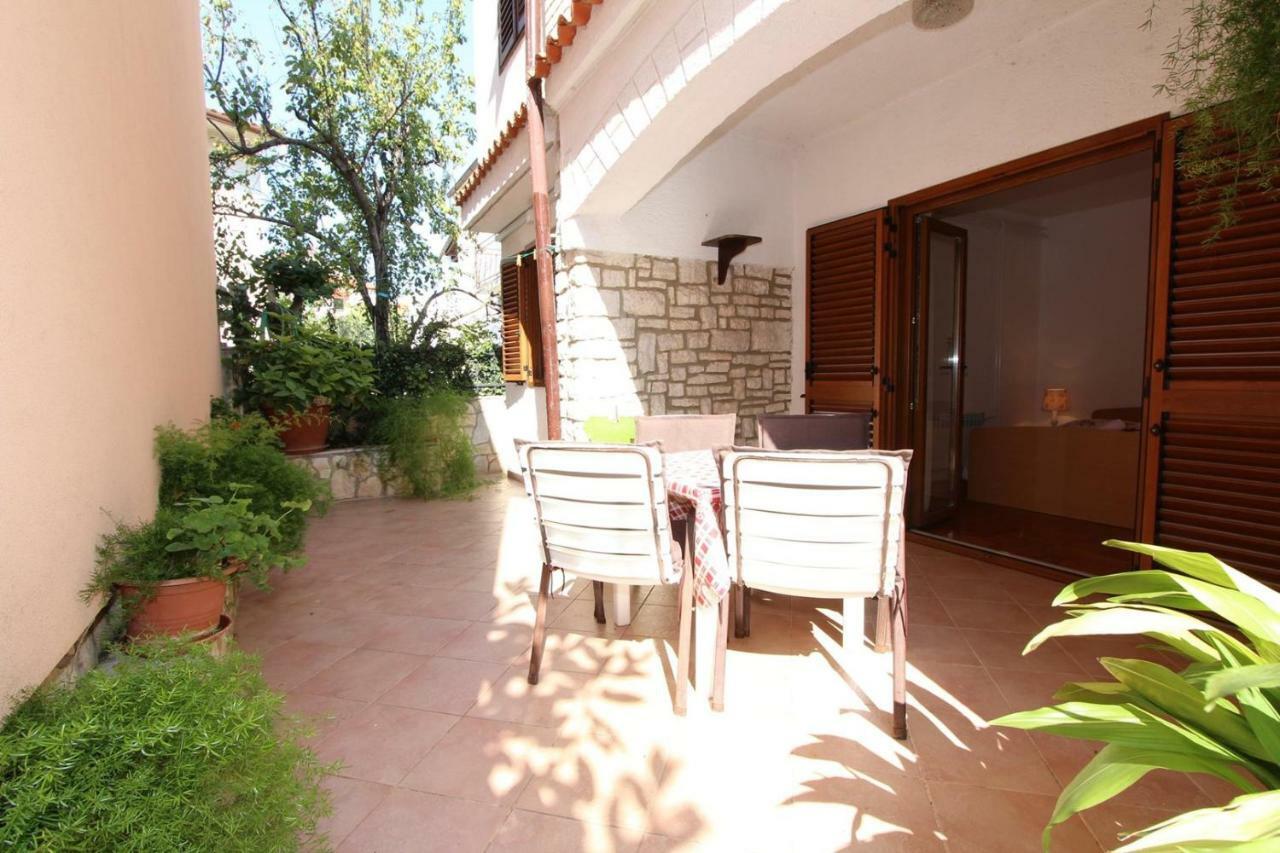 Guest House Rexa Ρόβινι Εξωτερικό φωτογραφία
