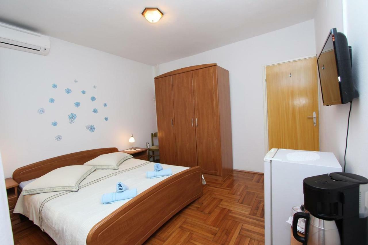 Guest House Rexa Ρόβινι Εξωτερικό φωτογραφία
